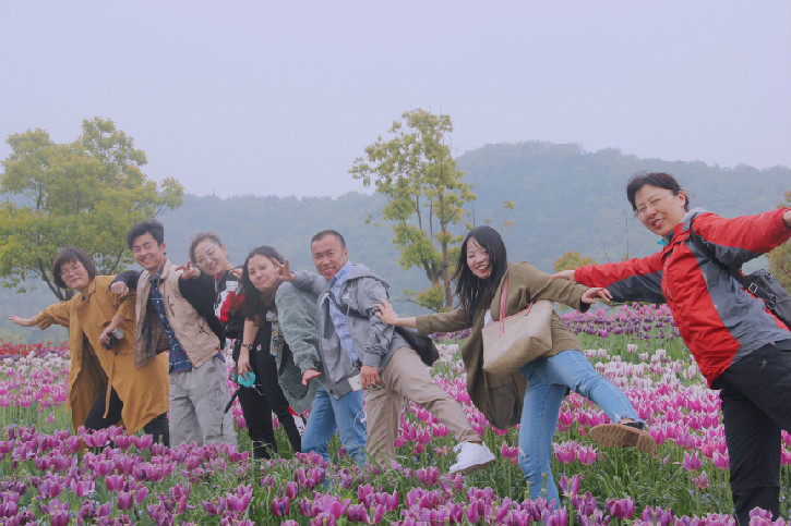 與春天有個約會 ——集團(tuán)本部工會賞花聞香看春光